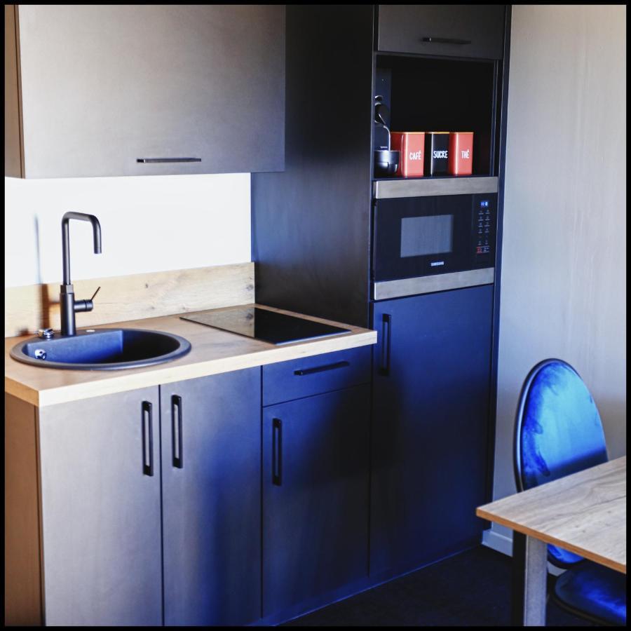 Leden Apartment Lissieu ภายนอก รูปภาพ