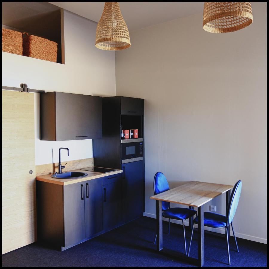 Leden Apartment Lissieu ภายนอก รูปภาพ